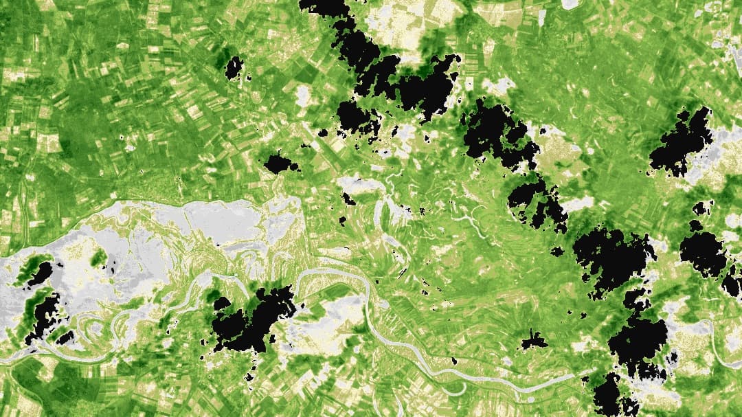 Kompozit kép felhőtérképezési rétegekkel, amely finomítja az NDVI-t a pontos adatértelmezéshez